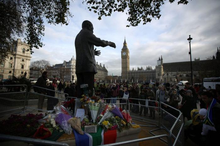Despedida a Mandela: el mundo llora la muerte de Madiba y los líderes mundiales le rinden homenaje