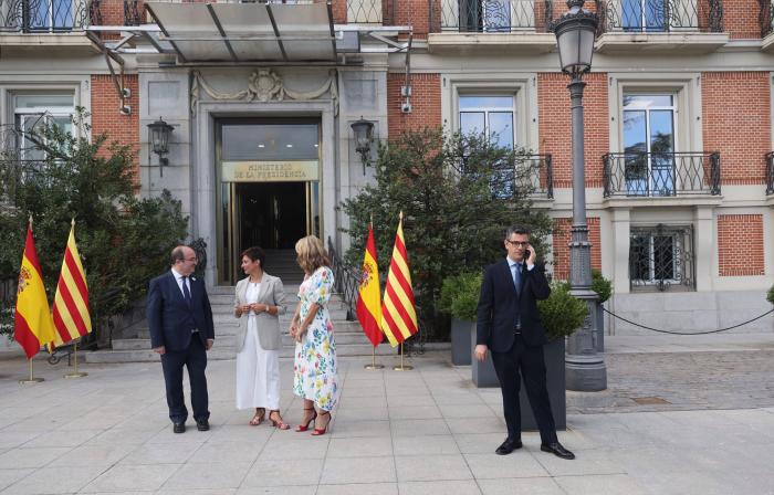 Pitos y abucheos contra dirigentes de ERC durante la ofrenda al monumento de Rafael Casanova