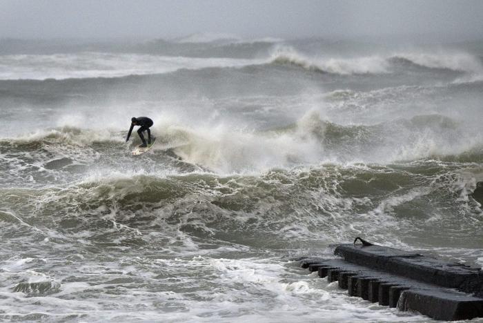 Siete muertos y dos desaparecidos por el fuerte temporal, la tormenta Xavier, que azota el norte de Europa