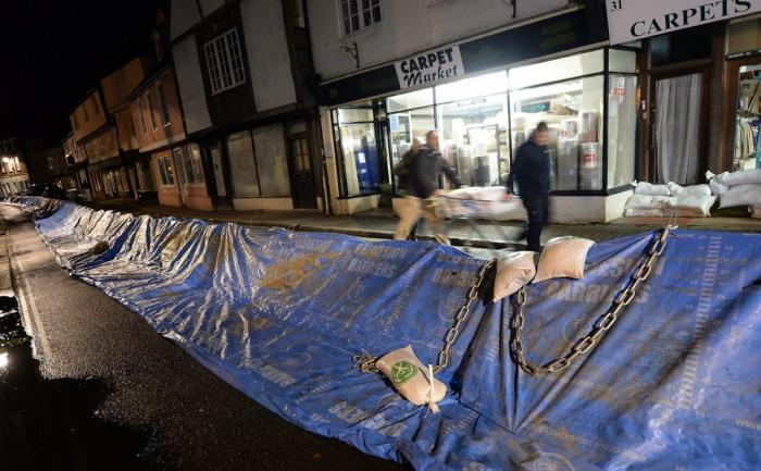 Siete muertos y dos desaparecidos por el fuerte temporal, la tormenta Xavier, que azota el norte de Europa