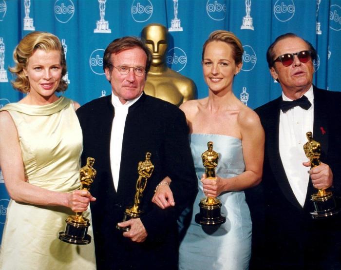 Kim Basinger cumple 60: su evolución, en fotos