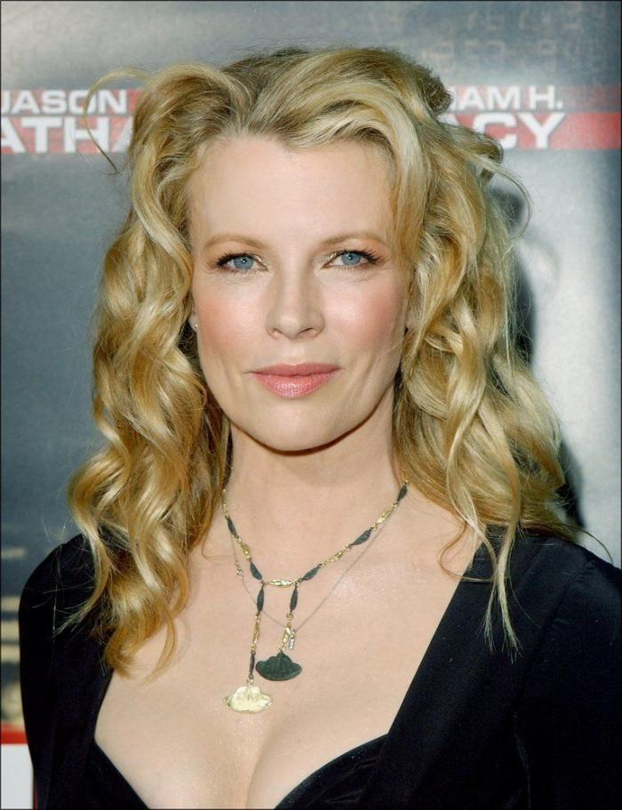 Kim Basinger cumple 60: su evolución, en fotos