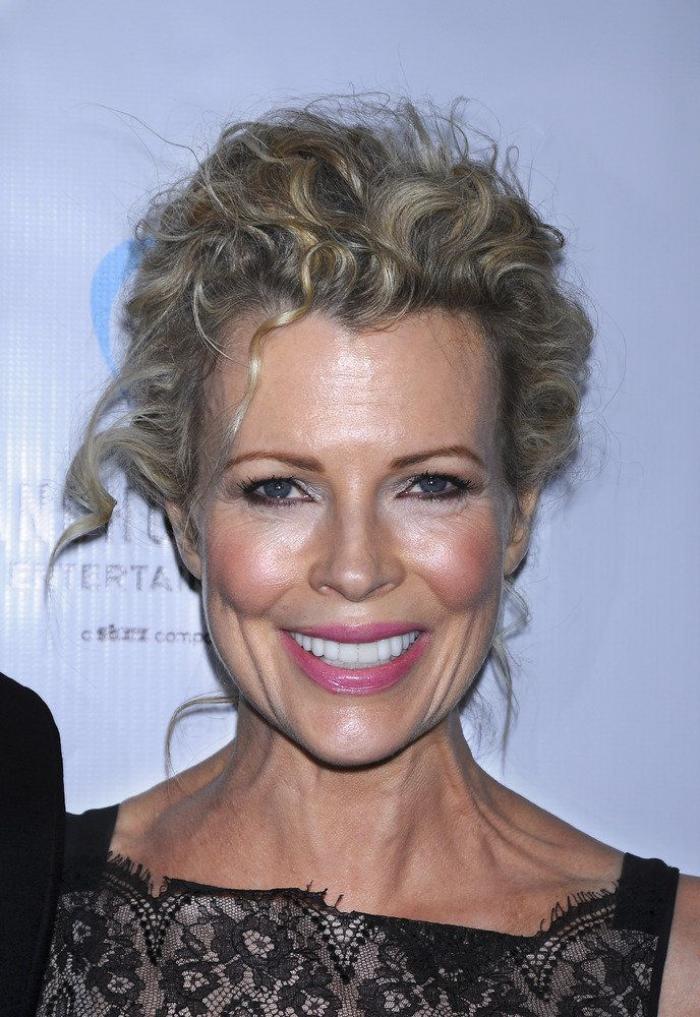 Kim Basinger cumple 60: su evolución, en fotos