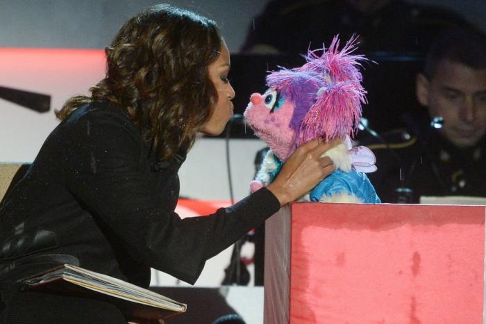 Los Obama encienden el árbol de Navidad de la Casa Blanca (FOTOS, VÍDEO)
