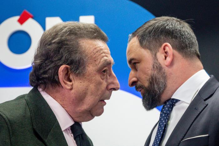 'The Guardian' informa del pacto en Castilla y León y retrata a Vox en un párrafo demoledor