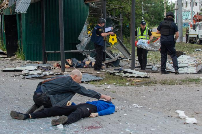 Ucrania acusa a Rusia de bombardear una maternidad y matar a un bebé recién nacido