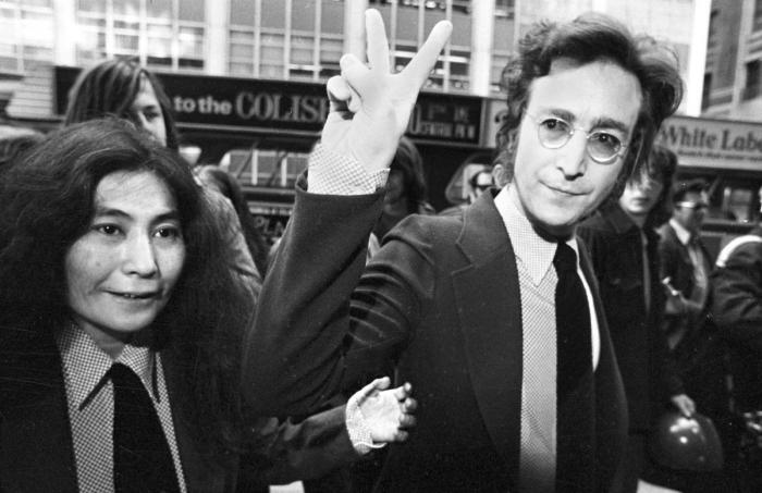 9 cosas que no sabías sobre las gafas de John Lennon