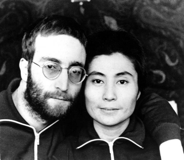 9 cosas que no sabías sobre las gafas de John Lennon