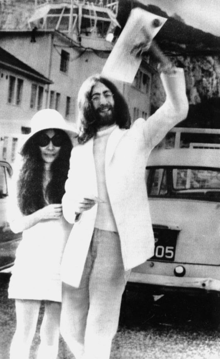 9 cosas que no sabías sobre las gafas de John Lennon