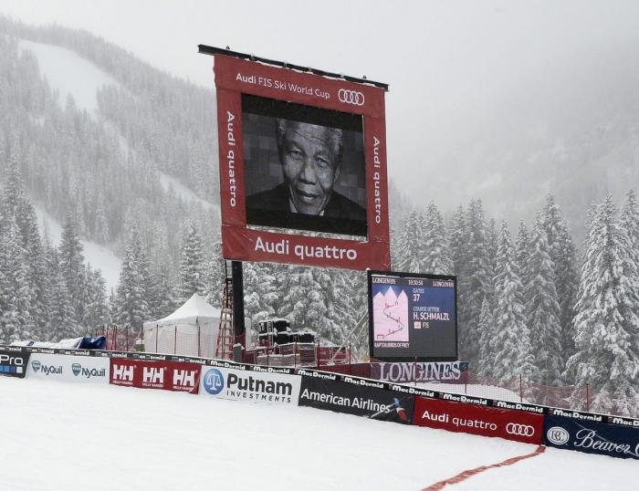 Nueve homenajes simbólicos a Mandela (FOTOS)