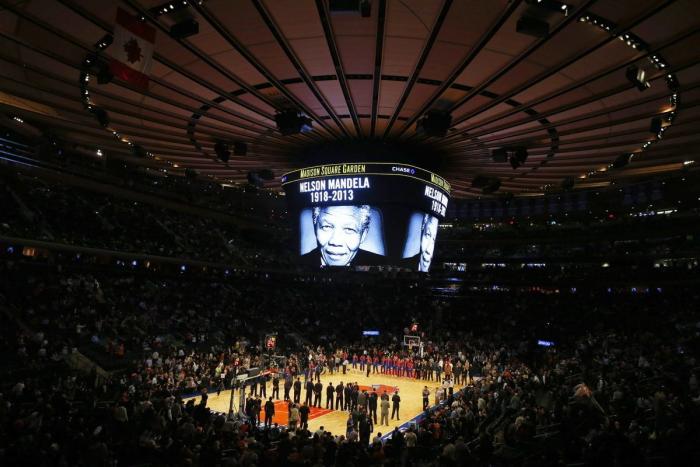 Nueve homenajes simbólicos a Mandela (FOTOS)