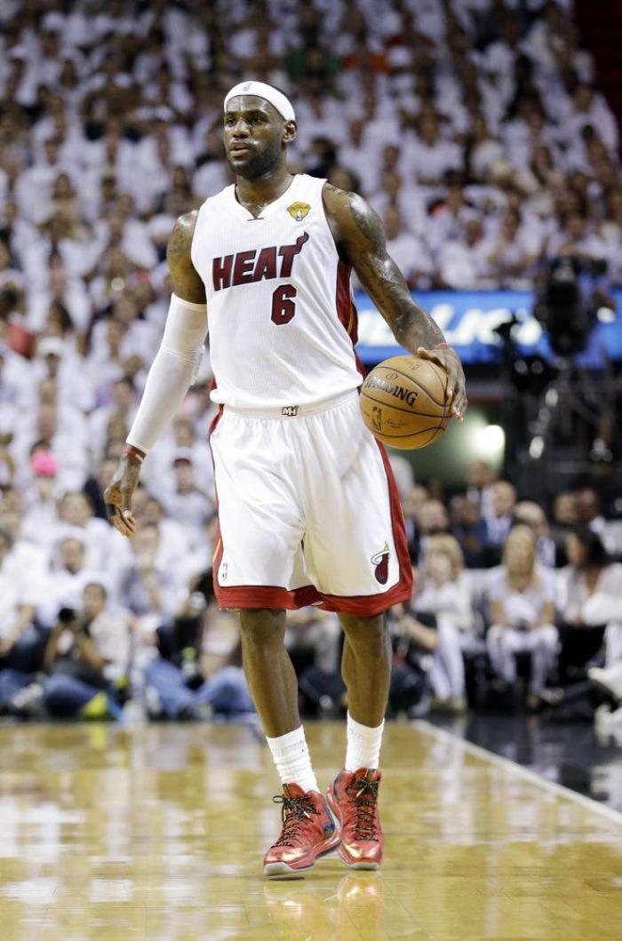 Éstos son los 10 famosos que más ganaron en el último año