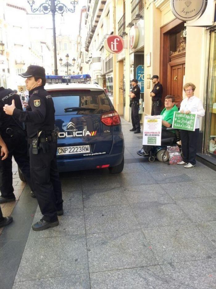 La obediencia a la autoridad policial ha de ser todo menos ciega