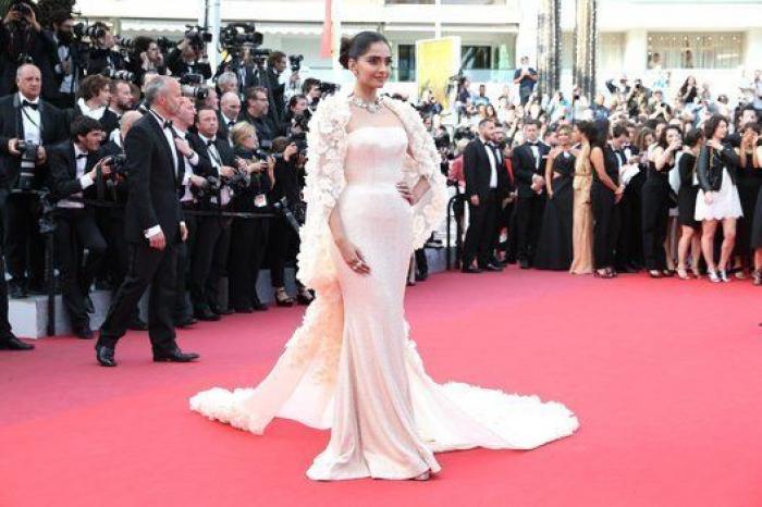 Cara y cruz para Woody Allen en Cannes: el director presenta 'Café Society' rodeado de polémica