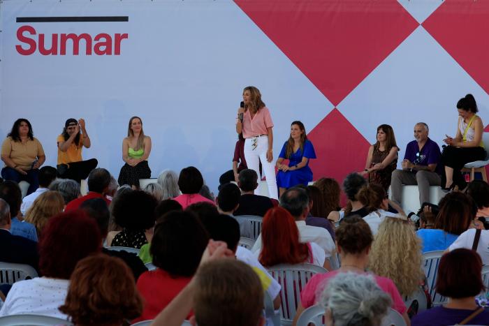 El Orgullo 'yolander': arcoíris, abanico de Locomía y "ternura"