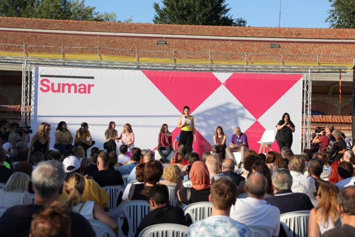 El Orgullo 'yolander': arcoíris, abanico de Locomía y "ternura"