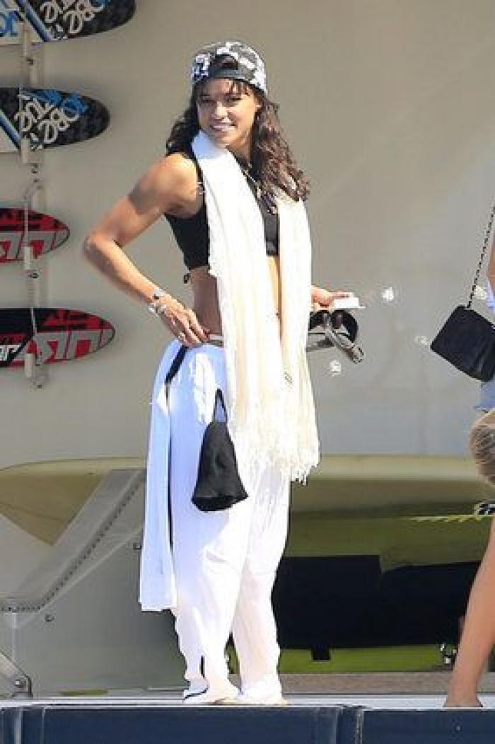 Famosos en la playa: así pasan el verano de 2014 (FOTOS)