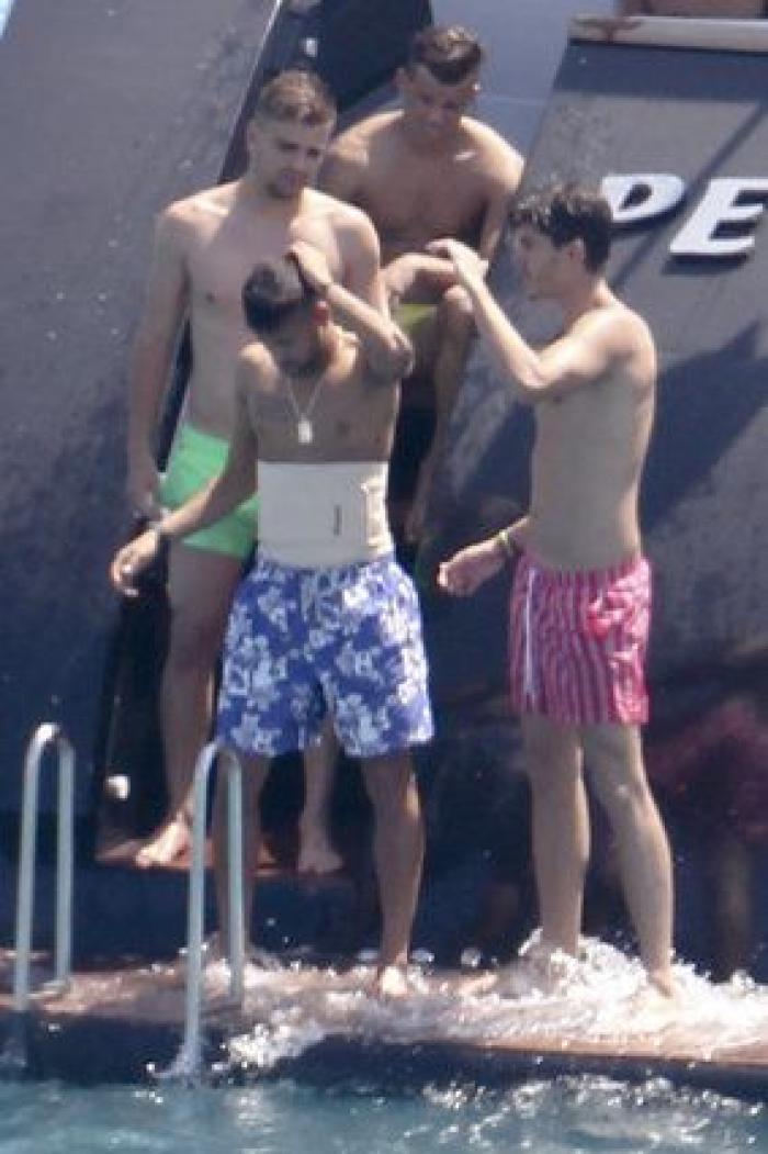 Famosos en la playa: así pasan el verano de 2014 (FOTOS)