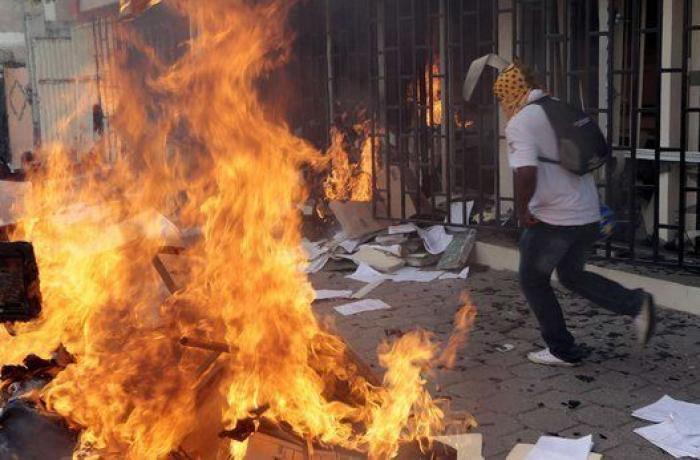 La desaparición de los 43 estudiantes de Ayotzinapa (México) fue un "crimen de Estado"