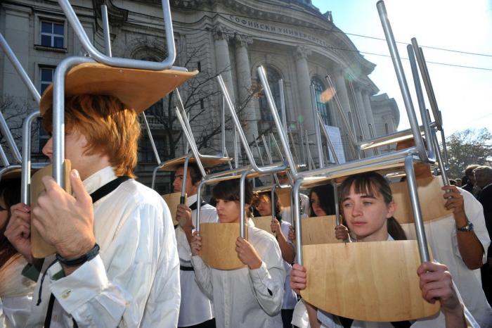 Billetes enfurecidos: protestar desde la cartera (FOTOS)