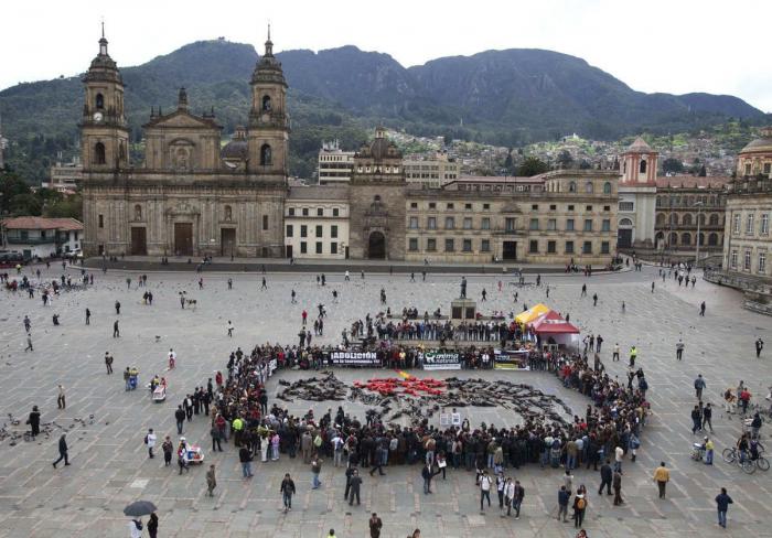 Billetes enfurecidos: protestar desde la cartera (FOTOS)
