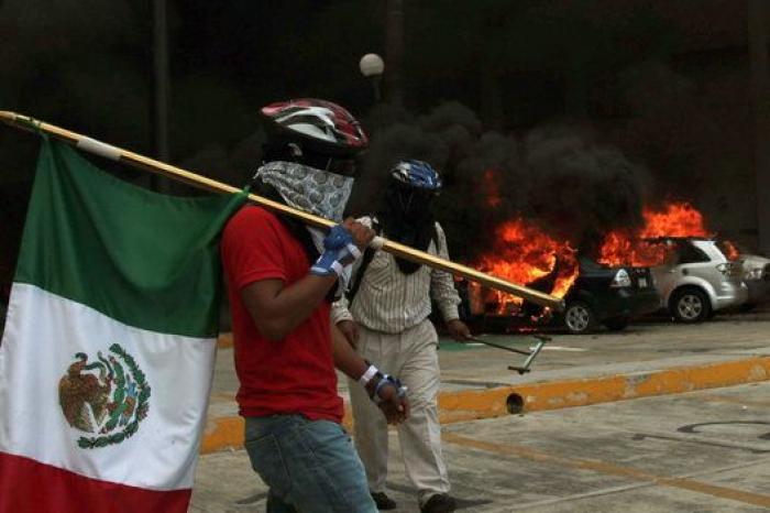 La desaparición de los 43 estudiantes de Ayotzinapa (México) fue un "crimen de Estado"