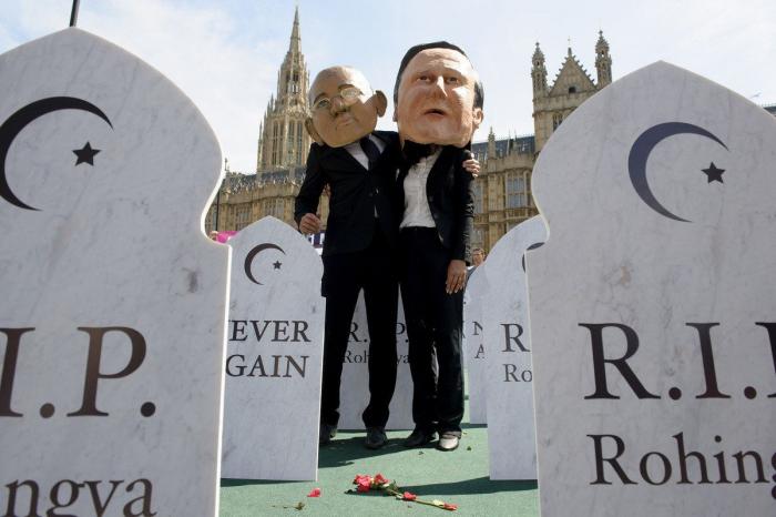 Billetes enfurecidos: protestar desde la cartera (FOTOS)