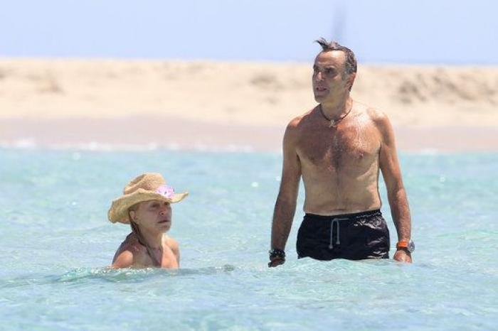 Famosos en la playa: así pasan el verano de 2014 (FOTOS)
