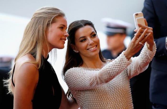 Cara y cruz para Woody Allen en Cannes: el director presenta 'Café Society' rodeado de polémica