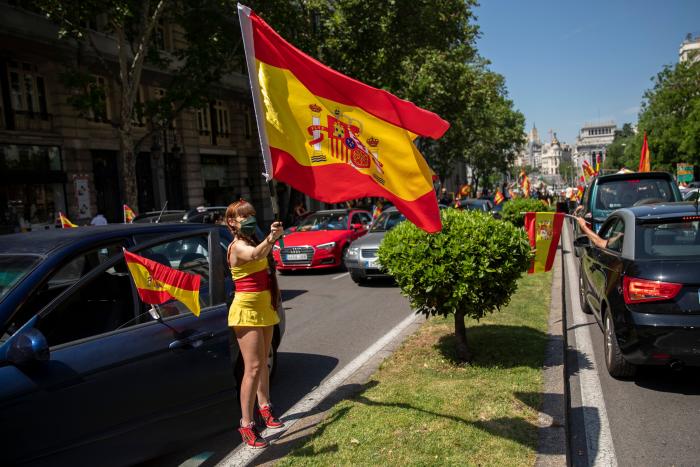 El reproche de Javier Negre a Cristina Seguí por lo que ha hecho en la manifestación de Vox: se ve en la foto