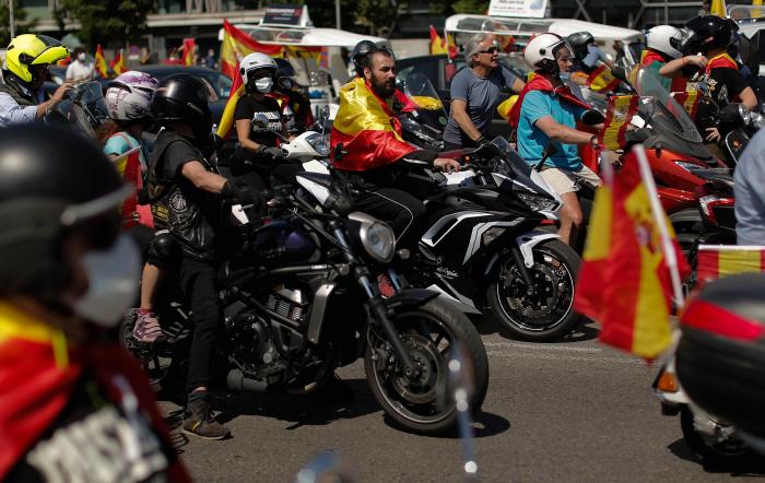 El reproche de Javier Negre a Cristina Seguí por lo que ha hecho en la manifestación de Vox: se ve en la foto