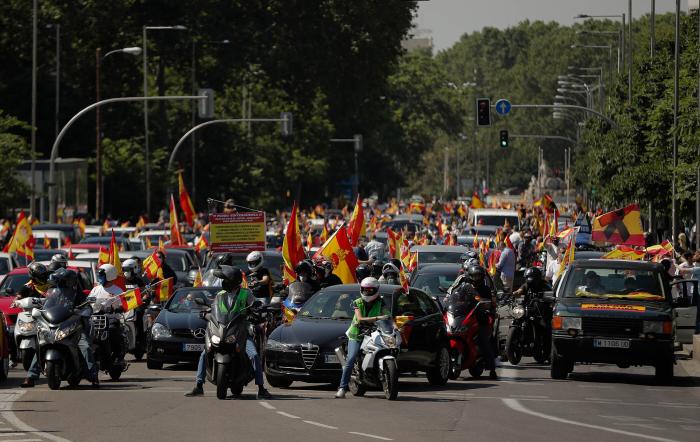 El reproche de Javier Negre a Cristina Seguí por lo que ha hecho en la manifestación de Vox: se ve en la foto