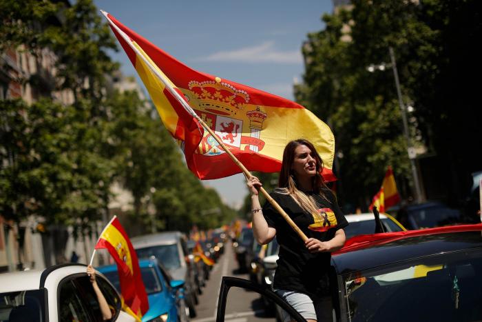 El reproche de Javier Negre a Cristina Seguí por lo que ha hecho en la manifestación de Vox: se ve en la foto
