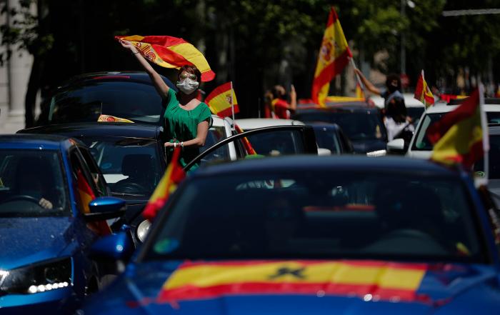 El reproche de Javier Negre a Cristina Seguí por lo que ha hecho en la manifestación de Vox: se ve en la foto
