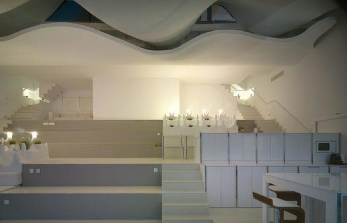 La casa del acantilado: una vivienda para soñar con vistas al Mediterráneo