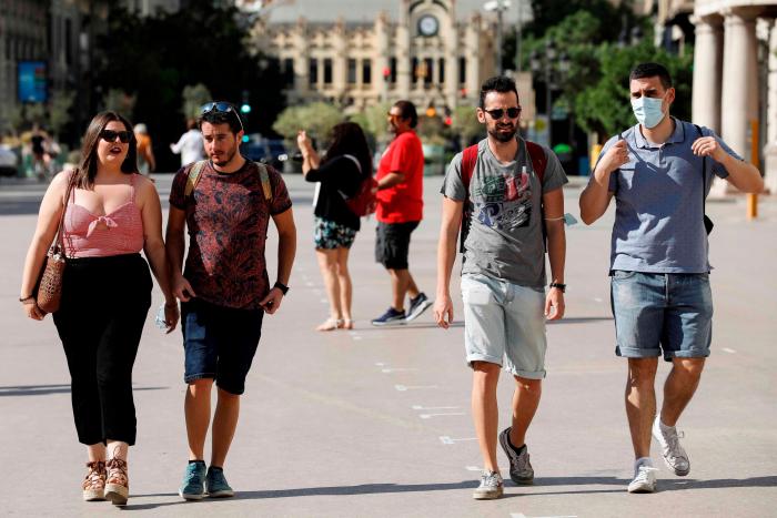 Valencia pide ampliar el toque hasta el 16 de agosto para 77 municipios y 2,6 millones de personas