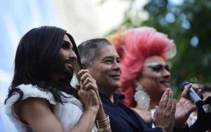 Conchita Wurst inaugura las Fiestas del Orgullo Gay 2014 en Madrid (FOTOS)