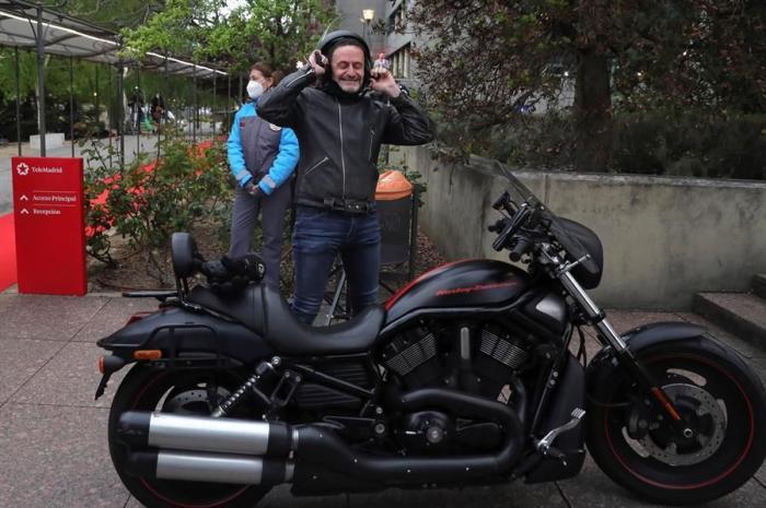 Monica García se pasa Twitter con su respuesta a este tuit del 'Mundo Today'