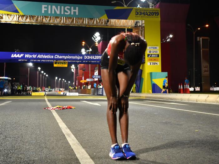 La maratón del Mundial de Atletismo de Doha termina con el peor tiempo de la historia por el calor