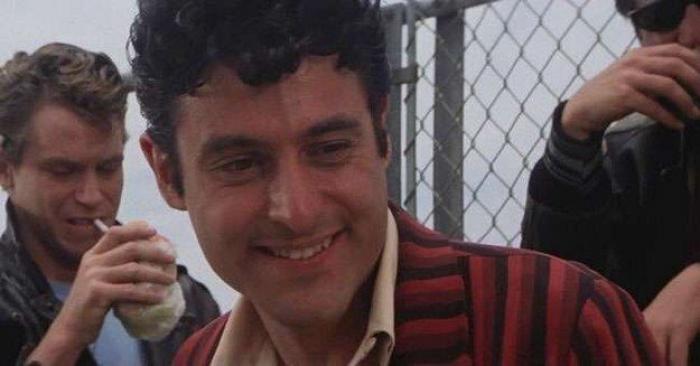 Este tuit viral sobre 'Grease' nos ha hecho investigar la edad de sus protagonistas y estamos sin palabras