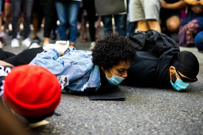 Ayuso sostiene que la manifestación contra el racismo en Madrid estuvo "completamente descontrolada"