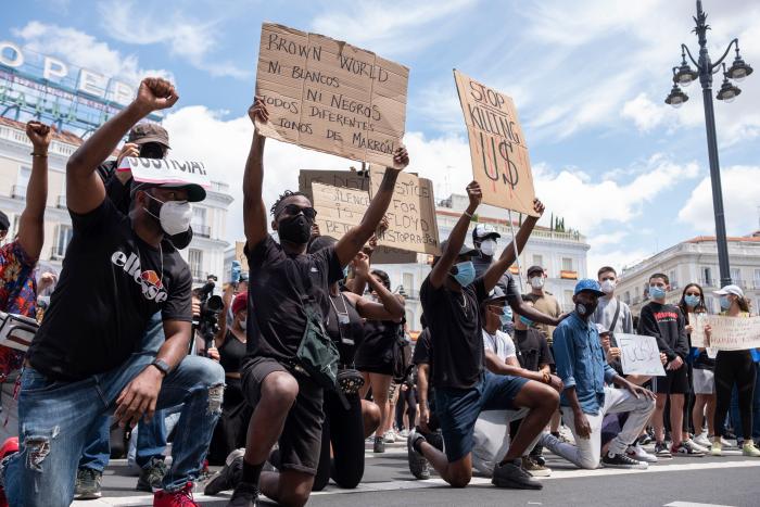 Ayuso sostiene que la manifestación contra el racismo en Madrid estuvo "completamente descontrolada"