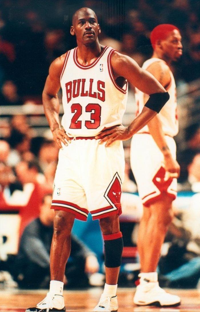 El director de 'Space Jam' despedaza la secuela, 'Space Jam: Nuevas Leyendas'