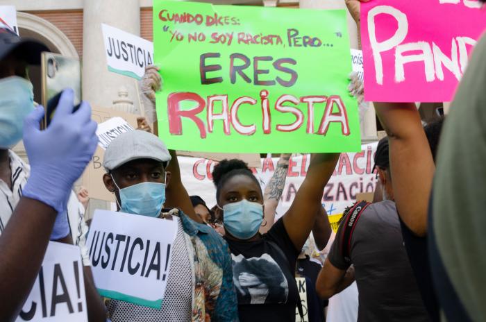 Ayuso sostiene que la manifestación contra el racismo en Madrid estuvo "completamente descontrolada"
