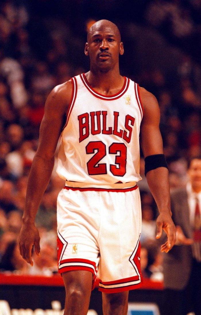 El director de 'Space Jam' despedaza la secuela, 'Space Jam: Nuevas Leyendas'