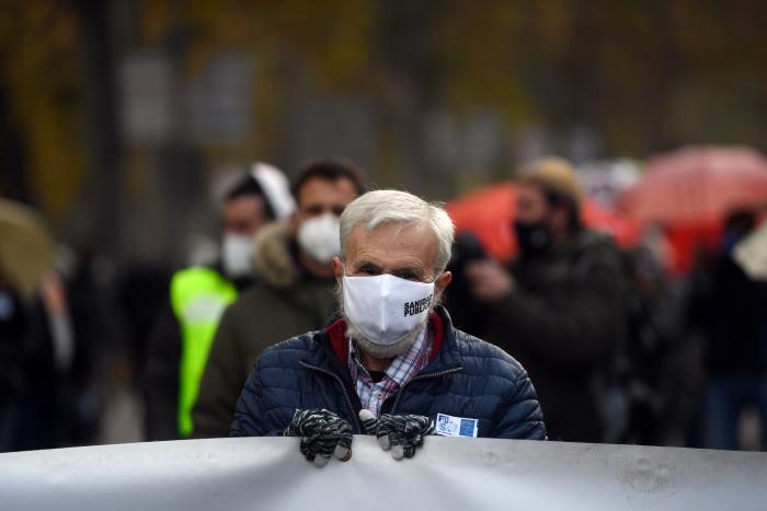 El discurso de un pediatra indignado por las declaraciones de Ayuso que triunfa en Twitter