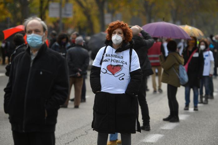 El discurso de un pediatra indignado por las declaraciones de Ayuso que triunfa en Twitter