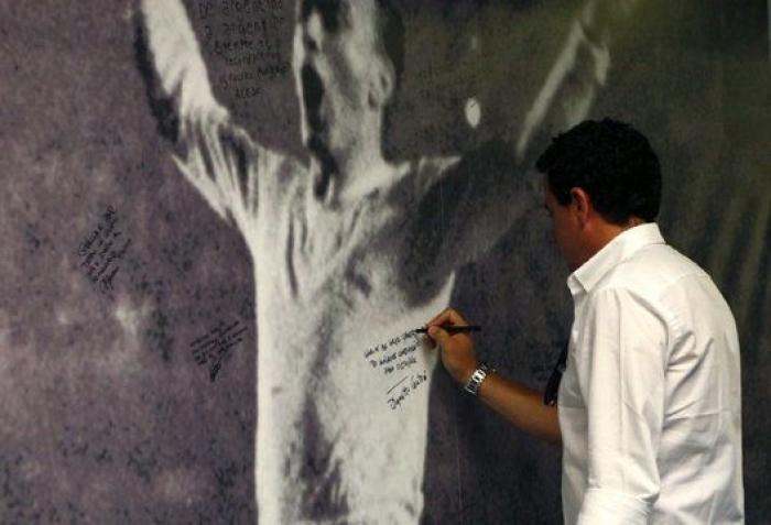 Muerte de Alfredo Di Stéfano: Miles de personas acuden a visitar su capilla ardiente (FOTOS)