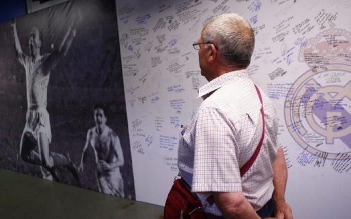 Muerte de Alfredo Di Stéfano: Miles de personas acuden a visitar su capilla ardiente (FOTOS)
