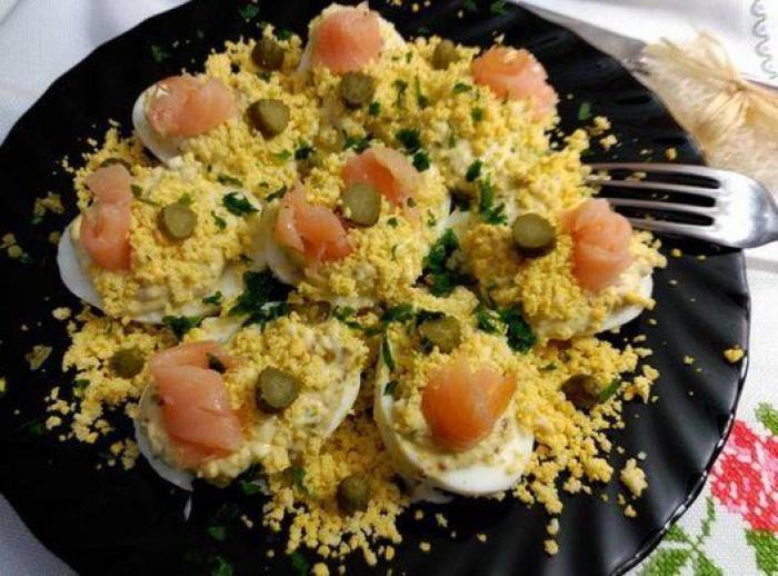 Sorpresa máxima por lo que se encontró la madre de un tuitero mientras cocinaba